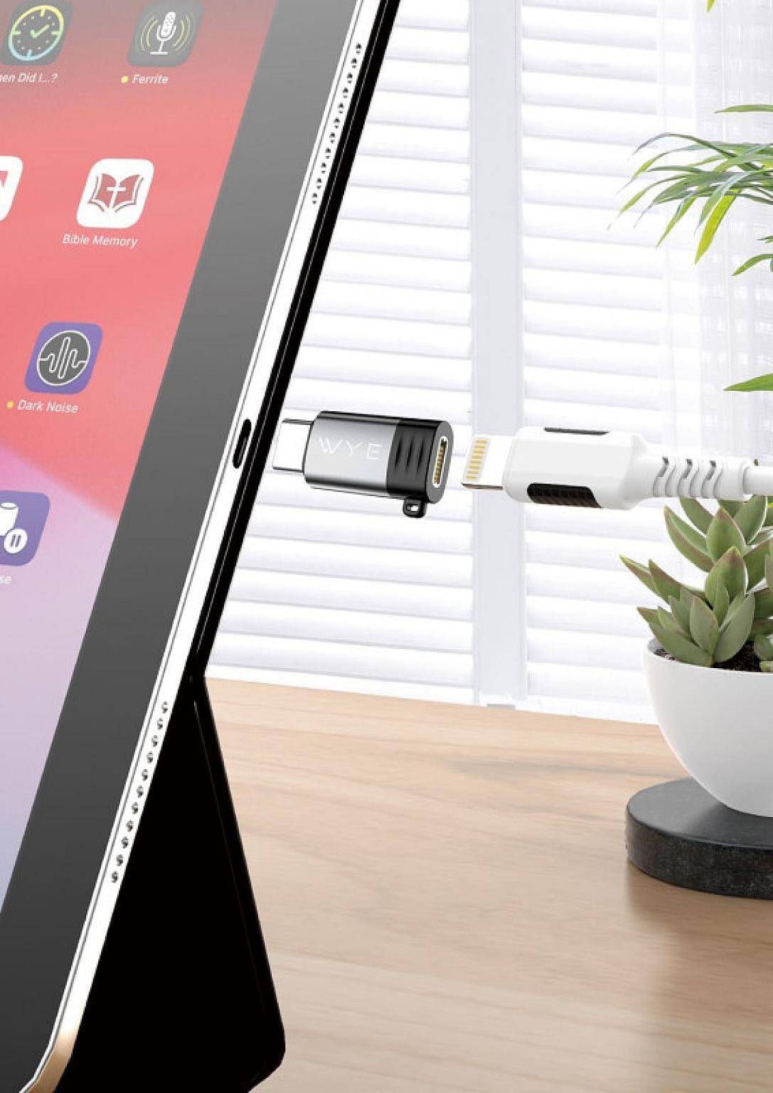 UltraLink USB-C to Lightning Mini Adapter for iPhone